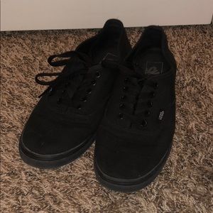 Black low top vans
